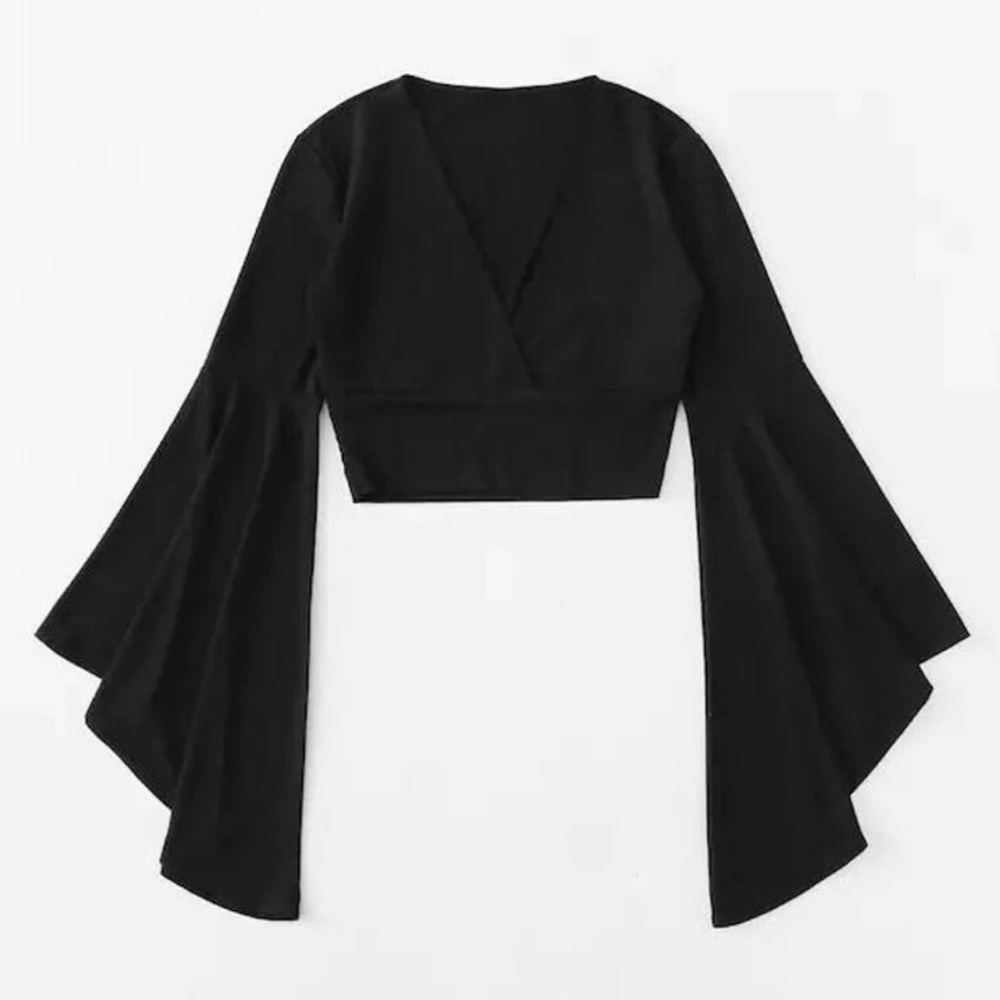 SHEIN - flounce sleeve crop top